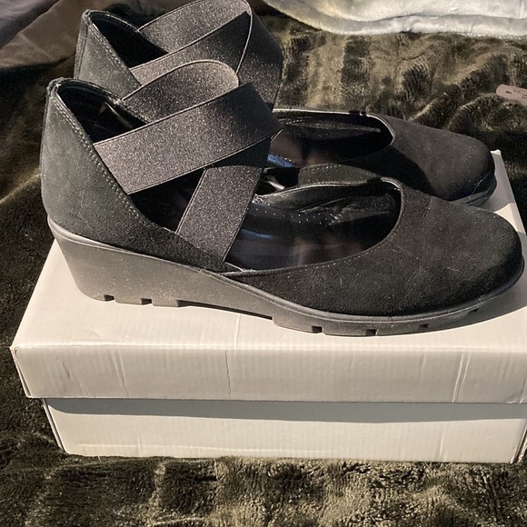 The Flexx black ballet style wedge shoes - Picture 3 of 7